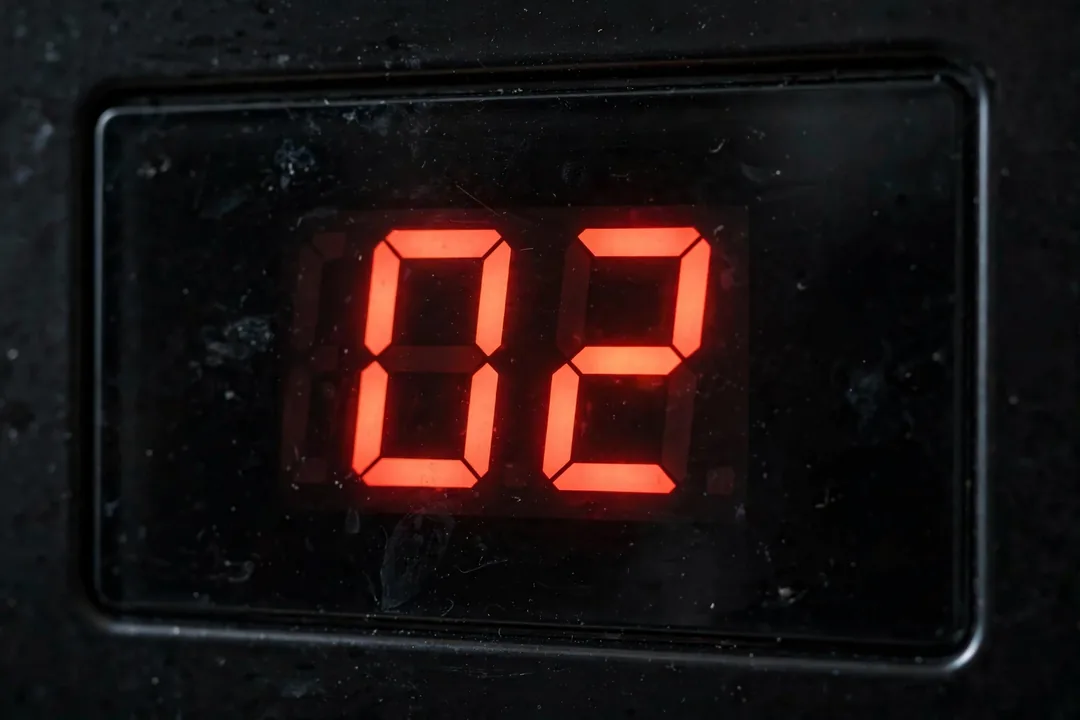 Ge Oven Error Codes: gE oven display showing an error code on the control panel